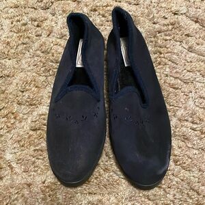 Traditional black/very deep navy blue slippers